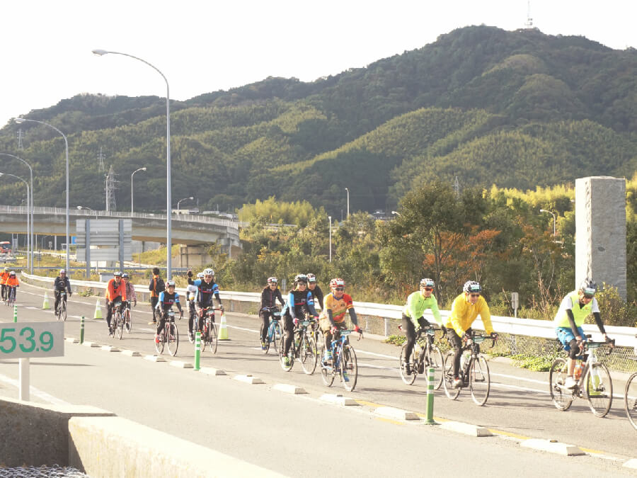 地域創生,アドリブワークス,しまなみ海道,移動式エイドステーション