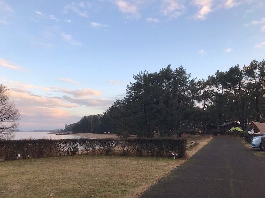 マイアミ浜オートキャンプ場　湖畔