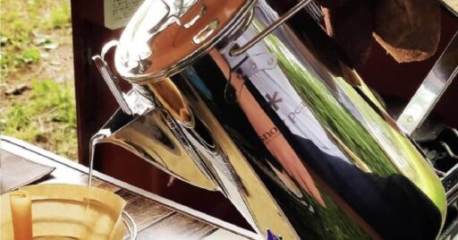 デザイン◎、容量◎、安定感◎ !!大満足のケトルです!!~クラシックケトル 1.8~