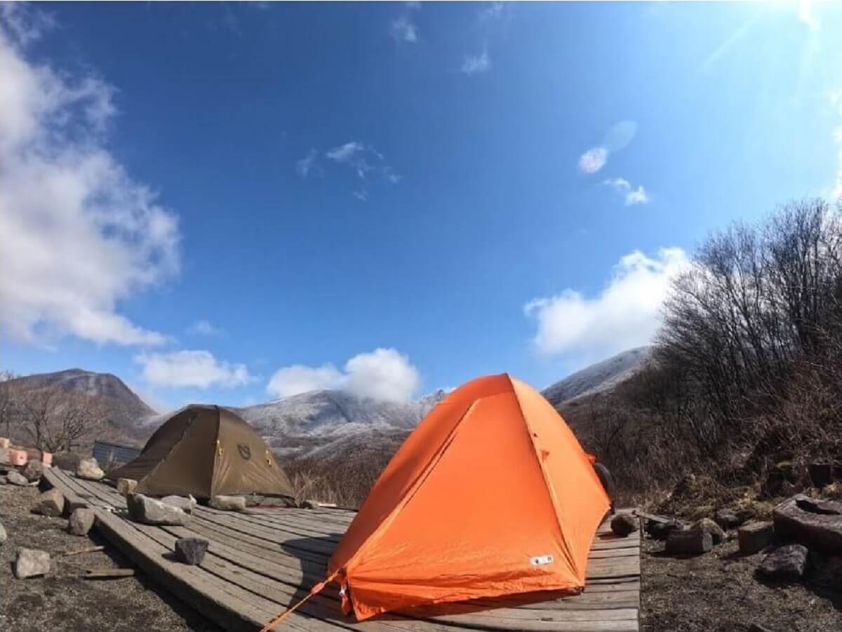 法華院温泉山荘の目の前にある 法華院温泉キャンプ場 キャンプ アウトドアのtakibi タキビ