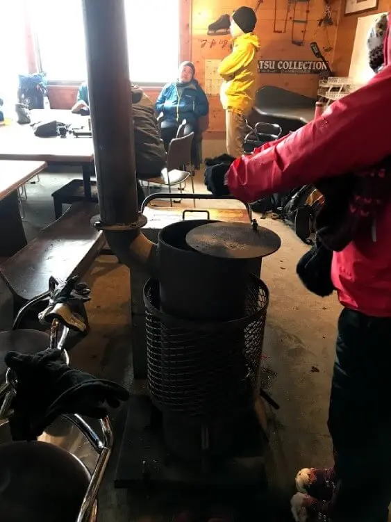 法華院温泉山荘の目の前にある 法華院温泉キャンプ場 キャンプ アウトドアのtakibi タキビ