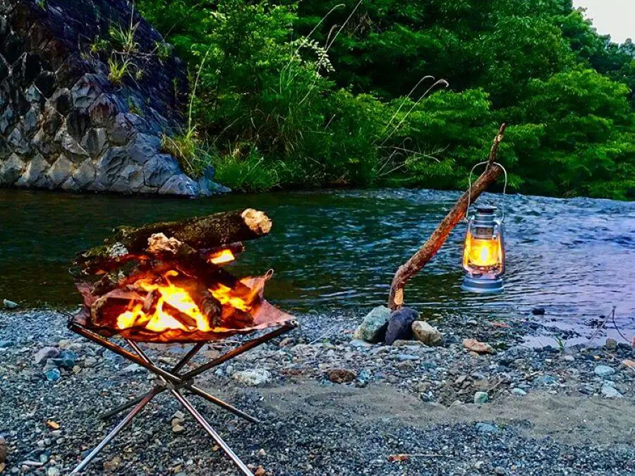 キャンプ場をほんのり照らす焚き火台おすすめ１６選！ | キャンプ 