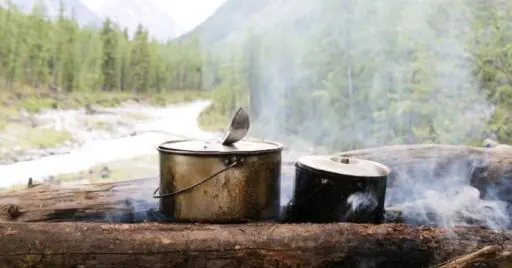 キャンプで作る簡単ごはん初心者向けアイデア10選!子供が喜ぶ定番キャンプご飯からおしゃれご飯まで!キ…