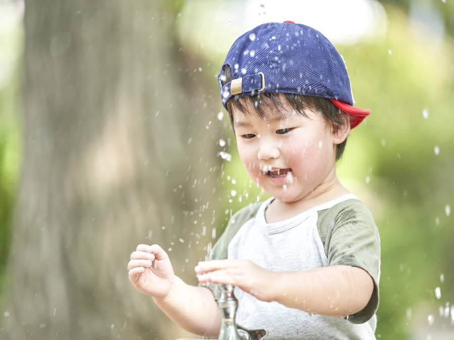 メープル那須高原キャンプグランド（栃木県）,子供の水遊びシーン