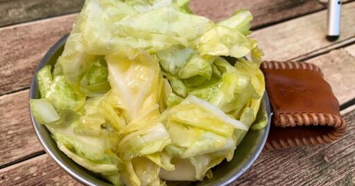 簡単!揉むだけっ!旬の野菜【春キャベツの即席漬け】ーそとごはんー