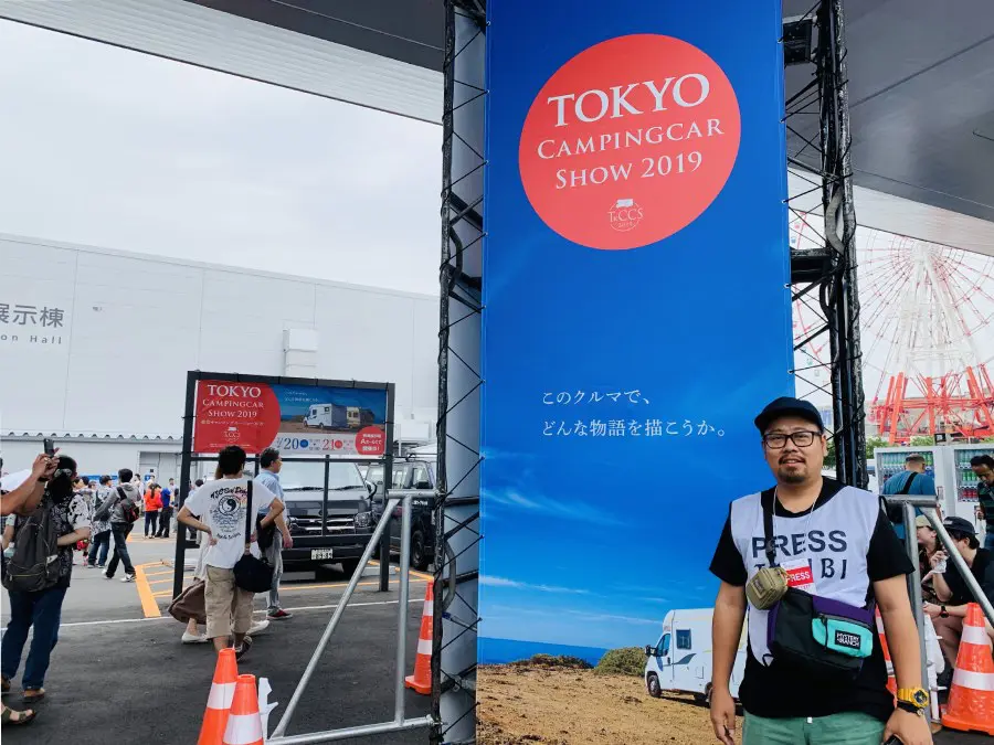 片瀬那奈 特大タペストリー コカコーラ ジョージア 感謝の終わりとさよなら片瀬那奈: 私は毎日（のように）自動販売機の