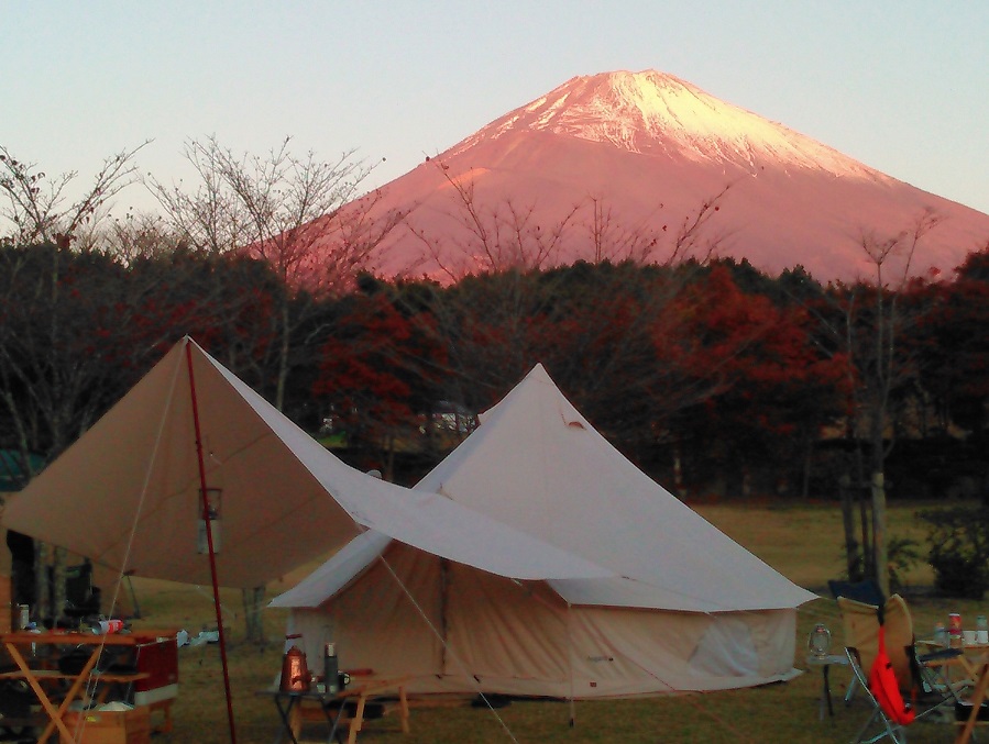 富士山とテント