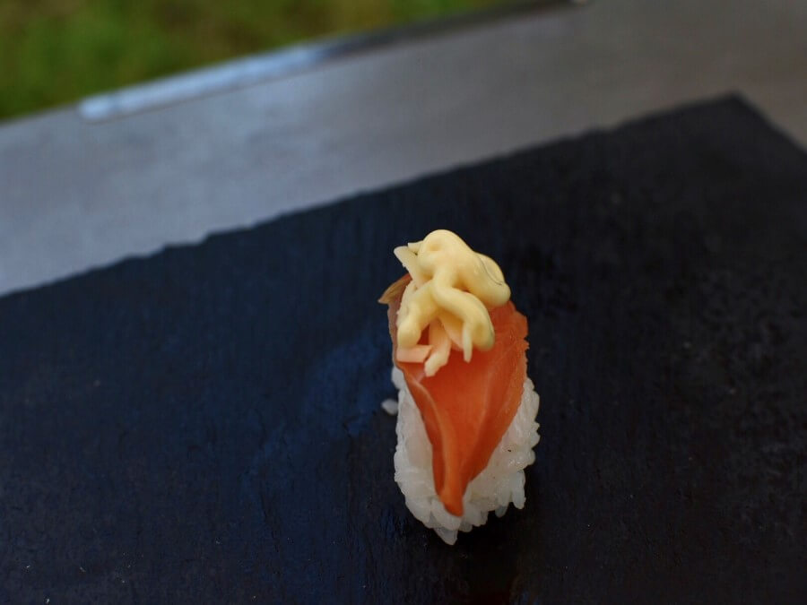サーモン寿司