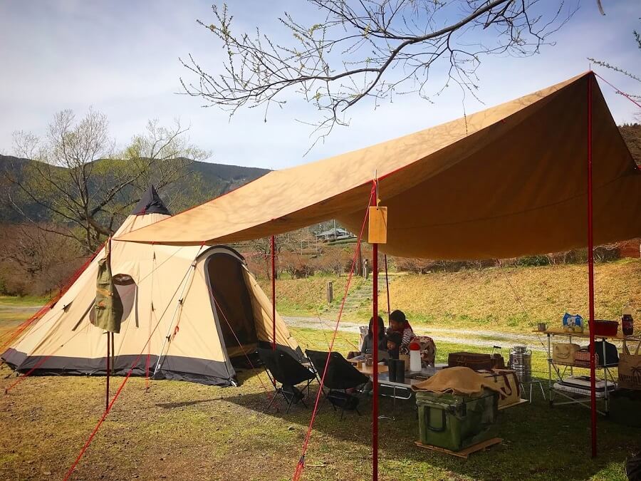 焚火タープtcレクタ 遮熱性も大きさも文句なしの逸品 Tent Mark Designs キャンプ アウトドアのtakibi タキビ