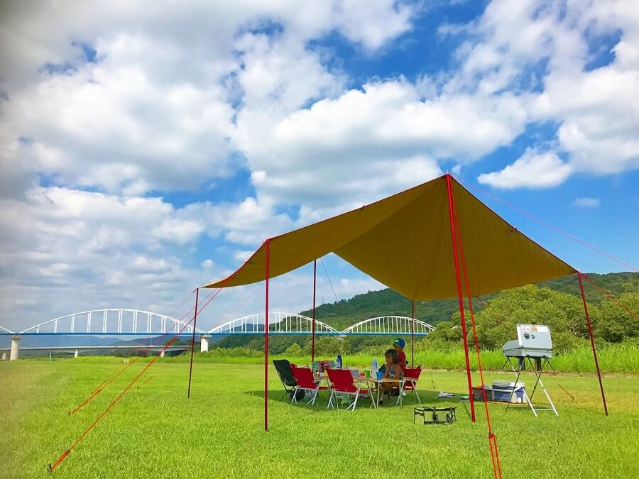 焚火タープTCレクタ】遮熱性も大きさも文句なしの逸品｜tent-Mark ...