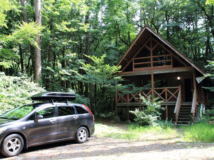 キャンプの大荷物もこれで解決！車載量大幅アップが見込めるルーフ