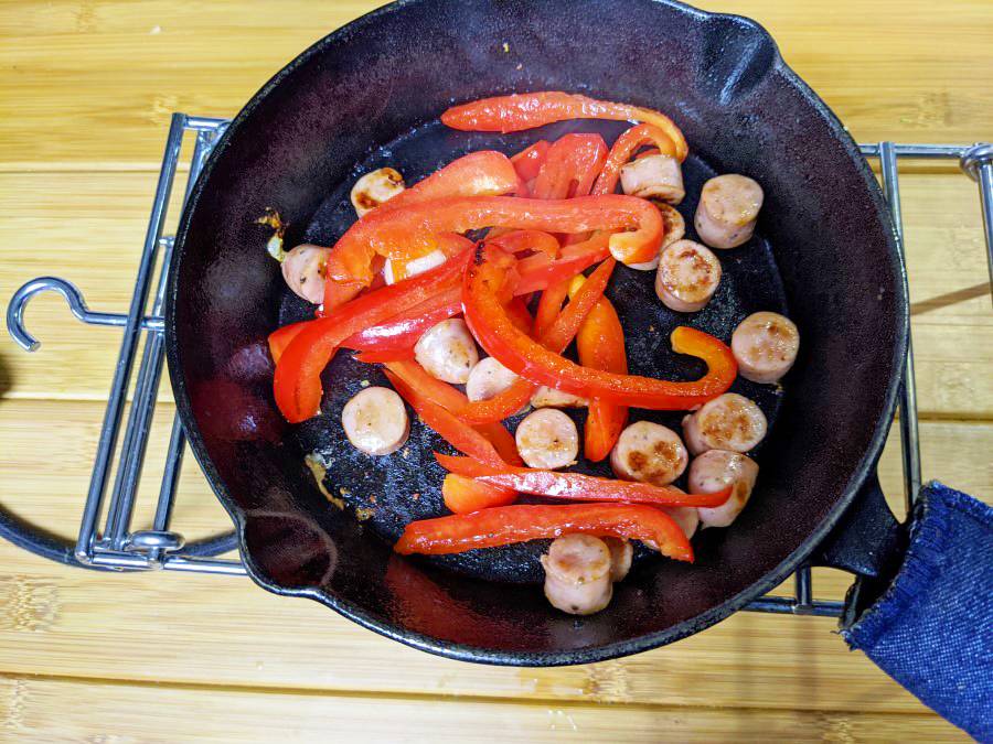 ソーセージと野菜のあったかペンネwithパルメザンチーズ 
