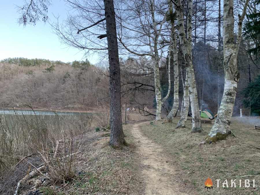 山梨　四尾連湖キャンプ場