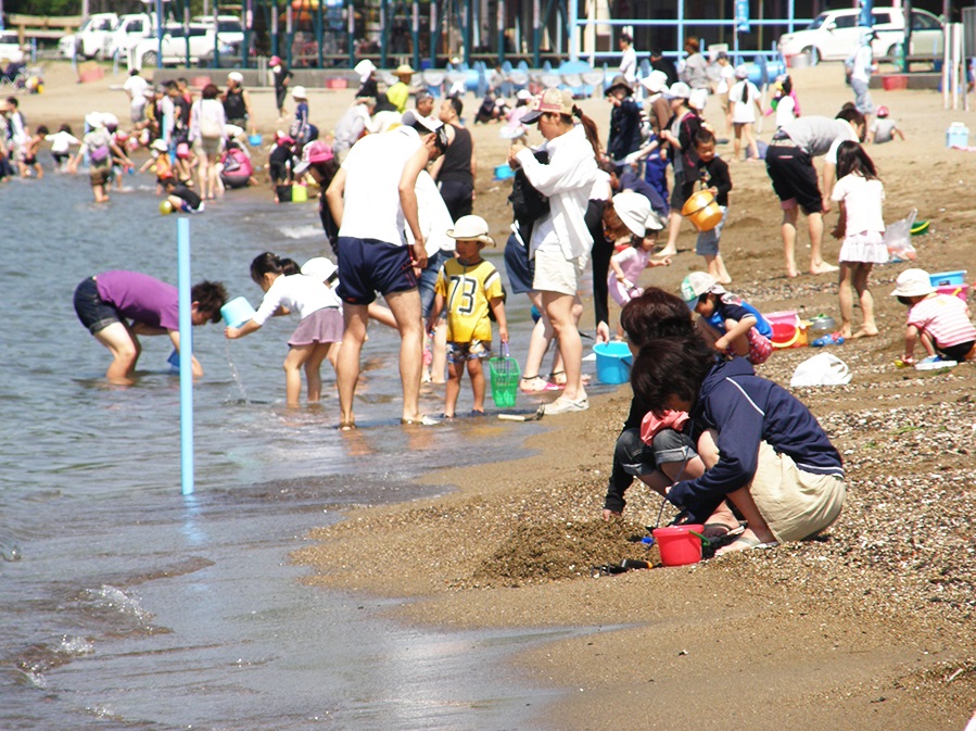 的形海水浴・潮干狩場（兵庫）