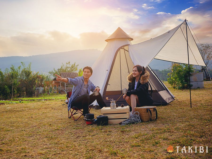 キャンプ初心者必見！失敗しないテントの選び方のコツとおすすめテント4選　テント　高原　TAKIBI