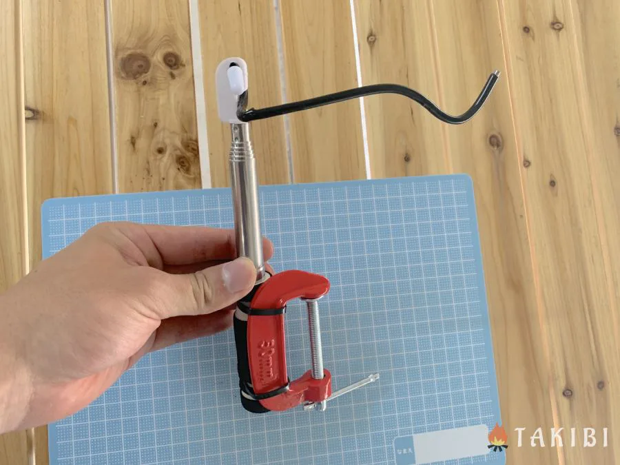 100均diy 自撮り棒で作るランタンスタンドが想像以上に使える キャンプ アウトドアのtakibi タキビ 100均diy 自撮り棒で作るランタンスタンドが想像以上に使える キャンプ アウトドアのtakibi タキビ