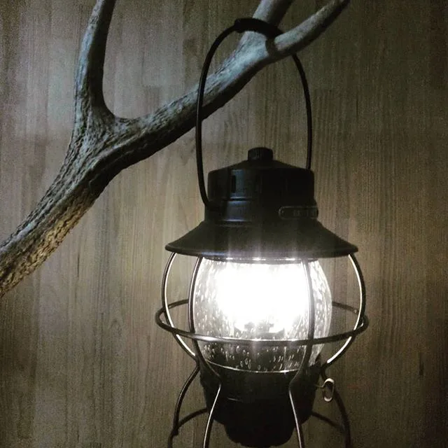 おしゃれサイトに欠かせない「ベアボーンズリビング」から目が離せない