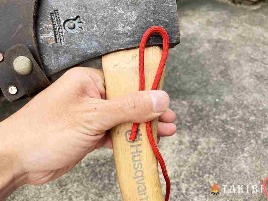 【キャンプギアの定番】ドイツ製のハスクバーナ手斧38cmで割れる薪・割れない薪を検証してみた！