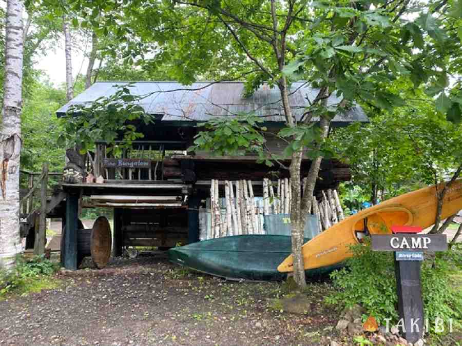 【北海道】遊び心がいっぱい！大自然の中で誰もが子供に戻れるキャンプ場 「隠れ家的オートキャンプ場遊び小屋コニファー」