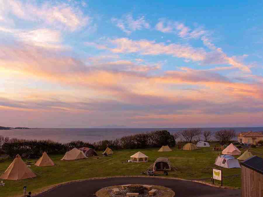 4.長井海の手公園 ソレイユの丘オートキャンプ場（神奈川県）