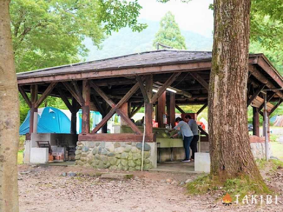 【新潟県南魚沼市】美しい川が流れる五十沢キャンプ場はファミリーキャンパーに大人気！