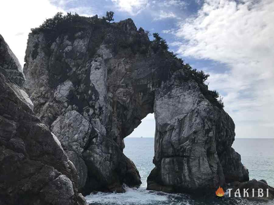 白崎海洋公園岩