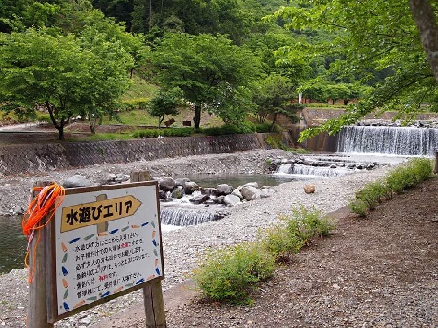 山梨県,ウェストリバーキャンプ場,川