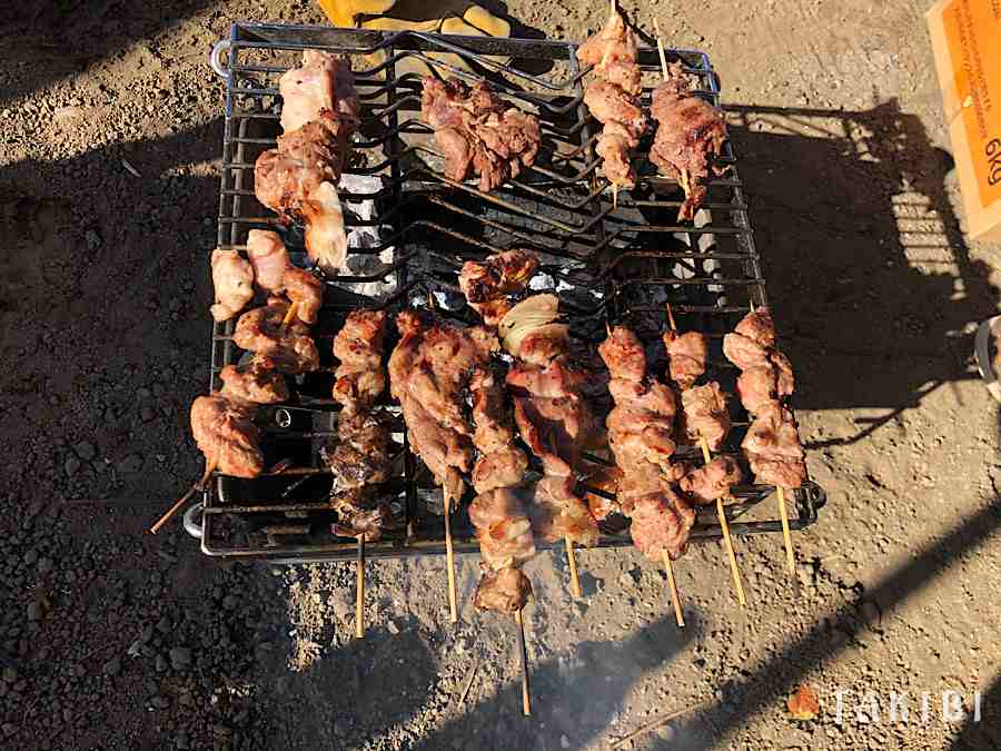 シャシリク,そとごはん,作り方,炭火で串焼きにする