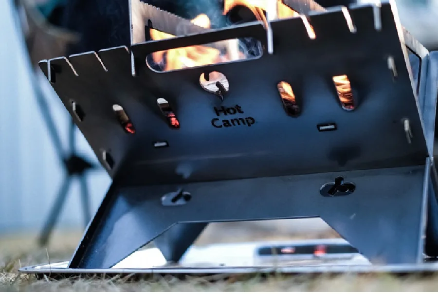金属加工の町工場から生まれた逸品！焚き火台「Fire Base