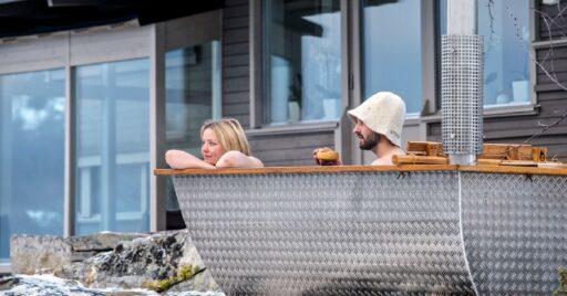 ファイヤーサイドから新商品情報が到着!キャンプで楽しめる「お風呂」や「サウナ」のアイテムも!