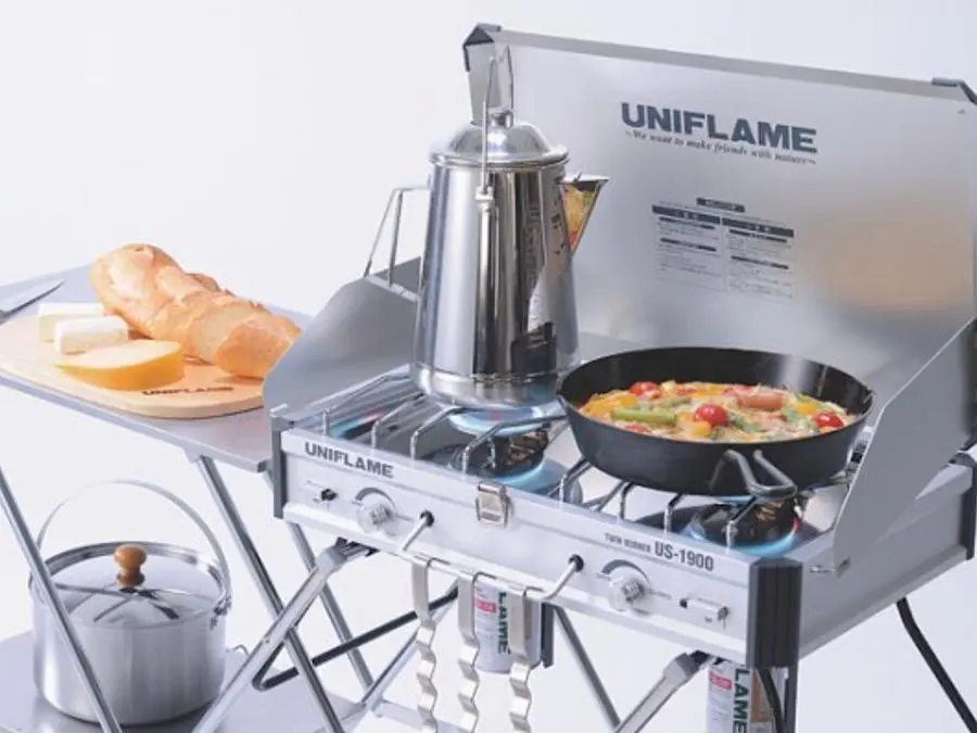 UNIFLAME - UNIFLAME ツインバーナー　キャンプ　ガスコンロ　焚き火　キッチン UNIFLAME ツインバーナー キャンプ ガスコンロ 焚き火 キッチン
