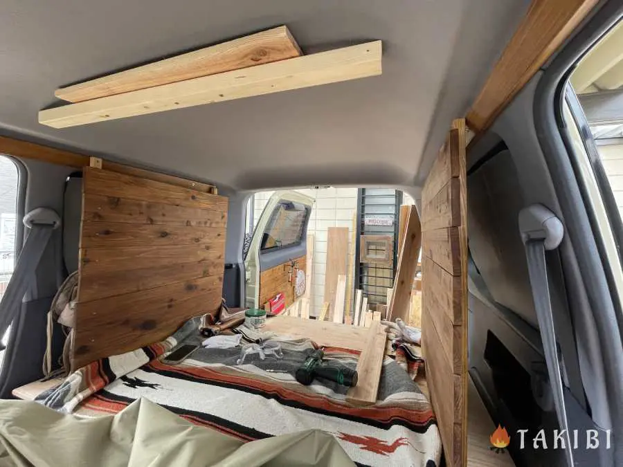 車中泊とバンライフを更に楽しくするための車内ウッド化diy キャンプ アウトドアのtakibi タキビ