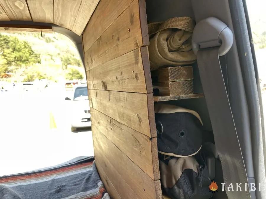 車中泊とバンライフを更に楽しくするための車内ウッド化diy キャンプ アウトドアのtakibi タキビ