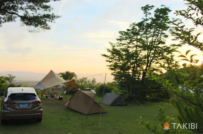 Honda ヴェゼル 愛車紹介 キャンプ編 ホンダを代表するsuvはキャンプにもピッタリ Takibi タキビ キャンプ アウトドアの総合情報サイト