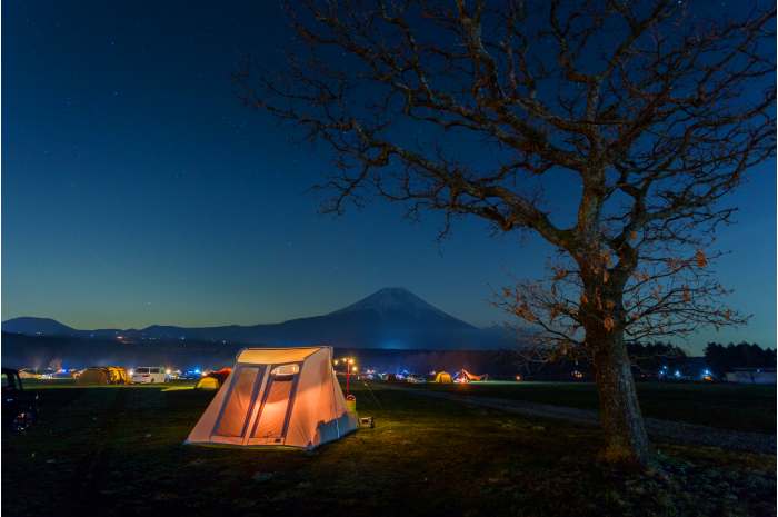 カーカムスのキャンプ用テントの魅力とは？