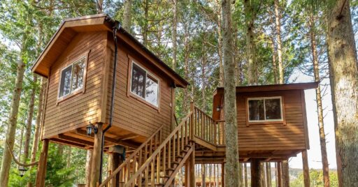 子供も大人も楽しいツリーハウスキャンプはいかが?中部エリアでおすすめのキャンプ場8選