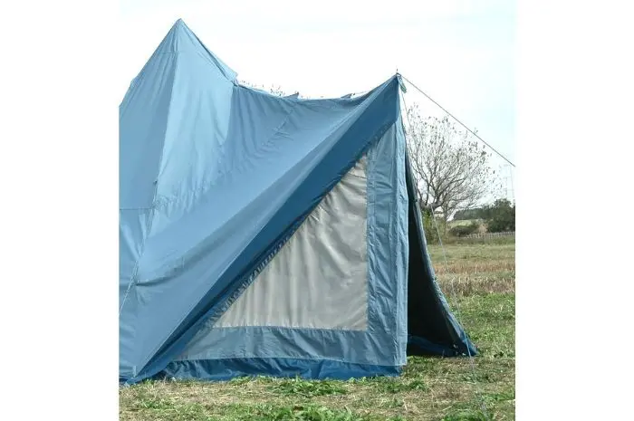 アウトドアレーベル「EKAL」のおすすめアイテム8選！｜TAKIBI