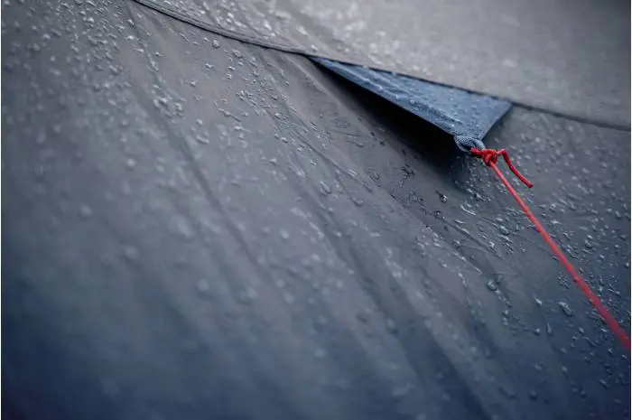 突然の雨に備えるにはこれ テントに使えるおすすめ防水スプレー6選 Takibi タキビ キャンプ グランピングなどアウトドアの総合情報サイト