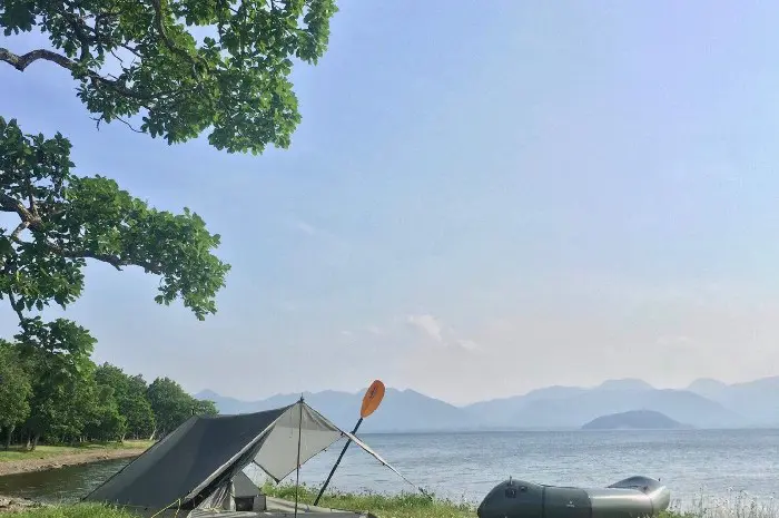 話題の「ニンジャタープ」とは？人気の理由・おすすめの張り方を解説