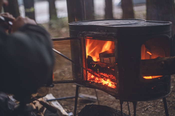 キャンプ・焚き火・BBQには火吹き棒！おすすめ16選｜TAKIBI（タキビ） | キャンプ・グランピングなどアウトドアの総合情報サイト