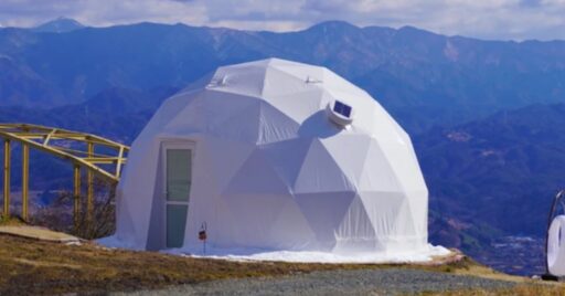 長野県高森町の「TENKU 南信州グランピング」で空と四季を堪能しよう!