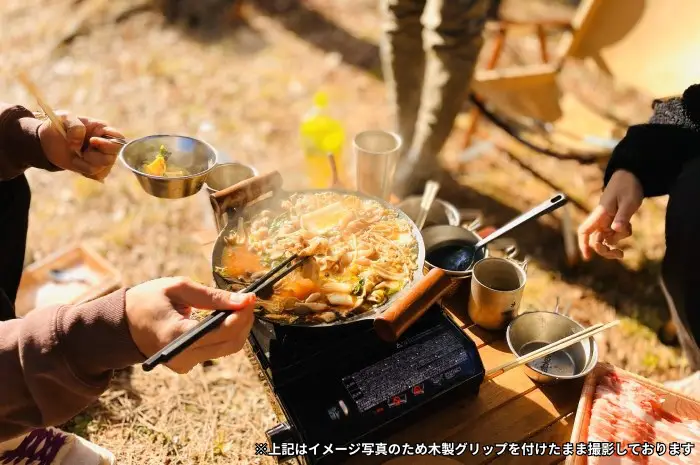 JHQ鉄板マルチグリドル深型とIwatani（イワタニ）タフまるの鍋
