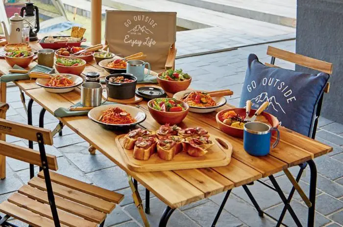 キャプテンスタッグ(CAPTAIN STAG) テーブル ラウンジチェアで食事が ジャストサイズ ラウンジチェアで食事がしやすいテーブル 4~6人